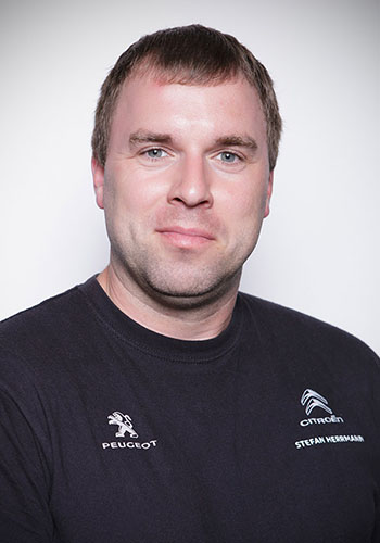 Leiter Ersatzteile der ASC Dessau GmbH Stefan Herrmann